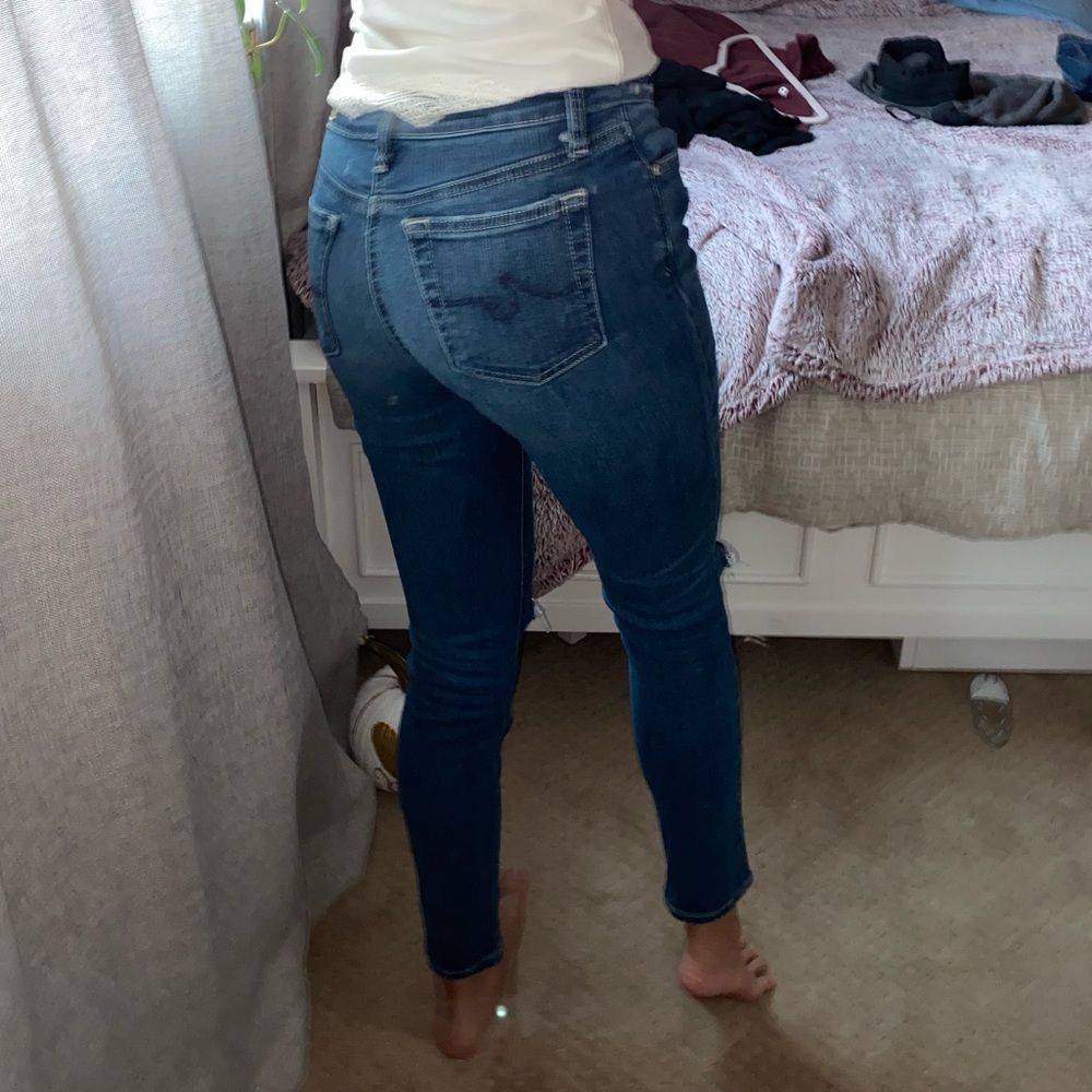 Distressed jeans - Picture 4 of 8